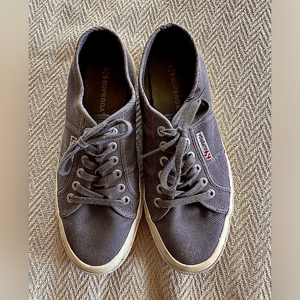 Superga women’s 8.5 (39 1/2) canvas sneakers